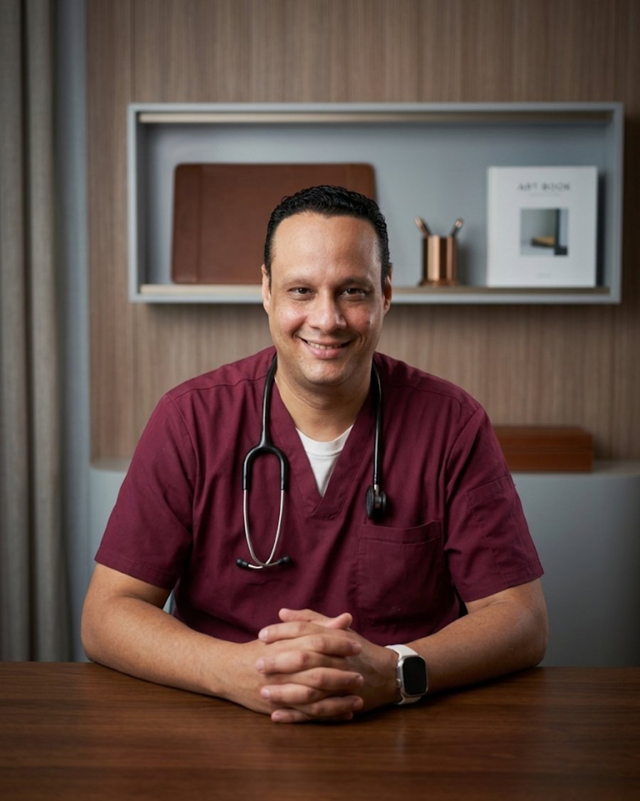 Dr. Luis González Roa